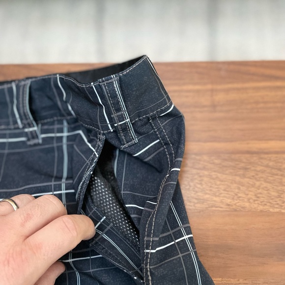 WAREHOUSE Mens Walking Shorts. Size 40. - Picture 3 of 6